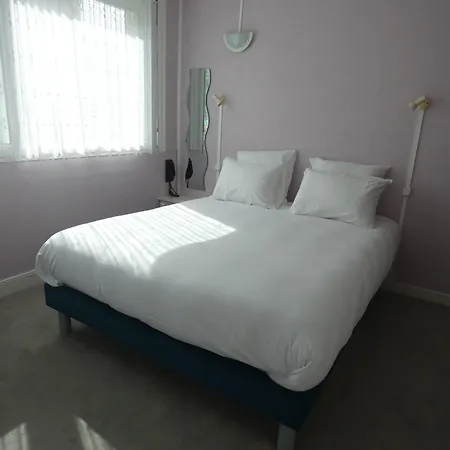 Hotel De France Pont-Évêque