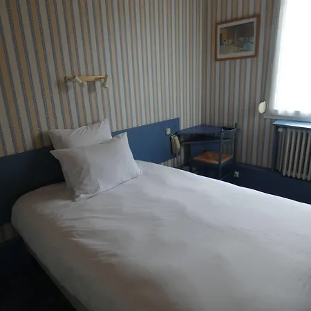 Hotel De France *