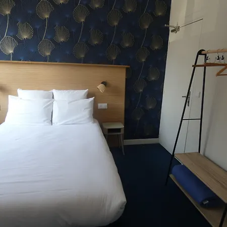 Hotel De France *